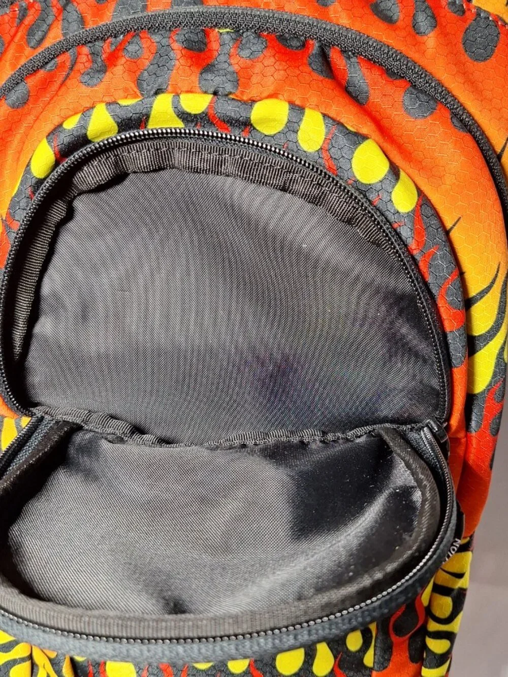 Vibedration Hydration Backpack w/o bladder, Flames pattern, Used